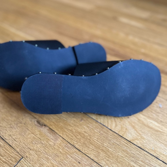 Bleeker & Bond Heidi Sandal - Picture 5 of 5